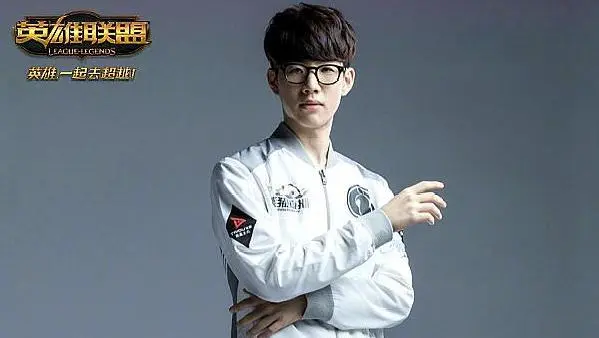 包含Rookie回归赛场，势不可挡首场状态亮眼，曼联观众沸腾！的词条