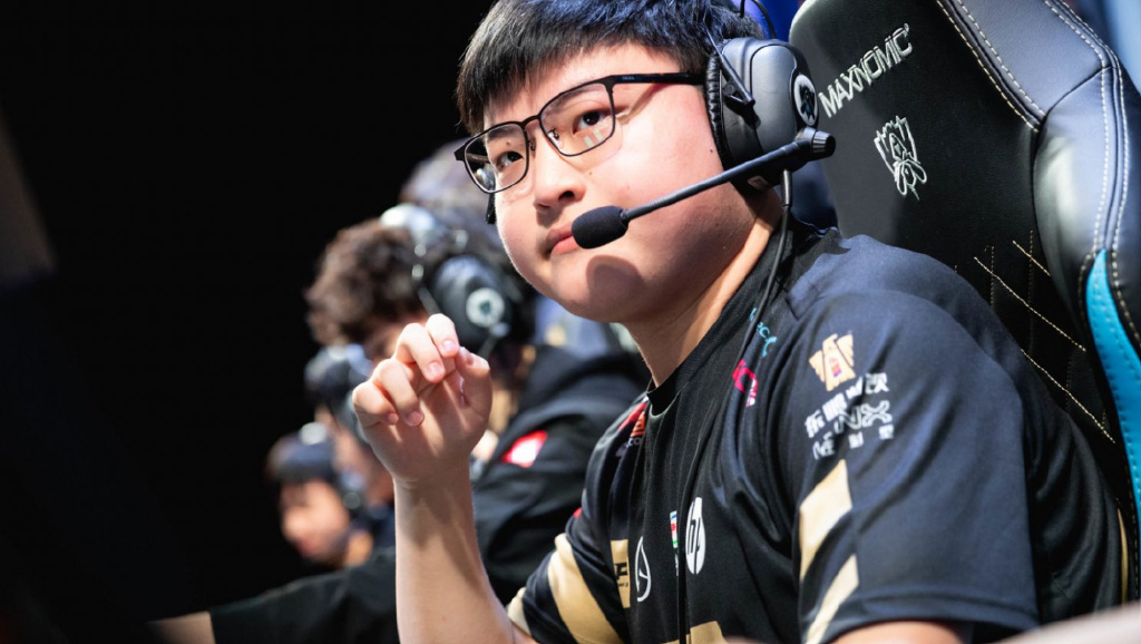 Uzi关键节点高光表现，RNG带队取胜！的简单介绍