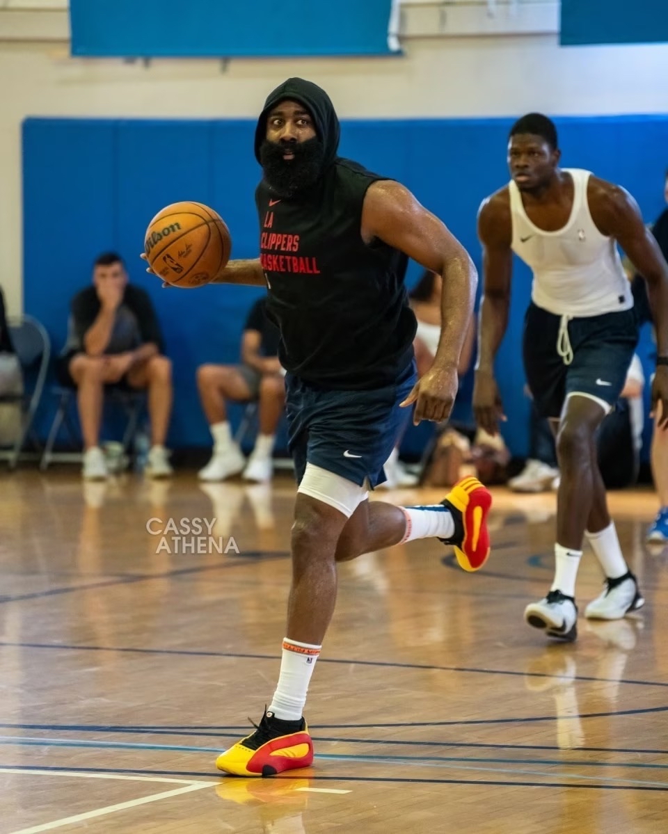  哈登关键节点回归赛场,巴塞罗那带队取胜了吗 